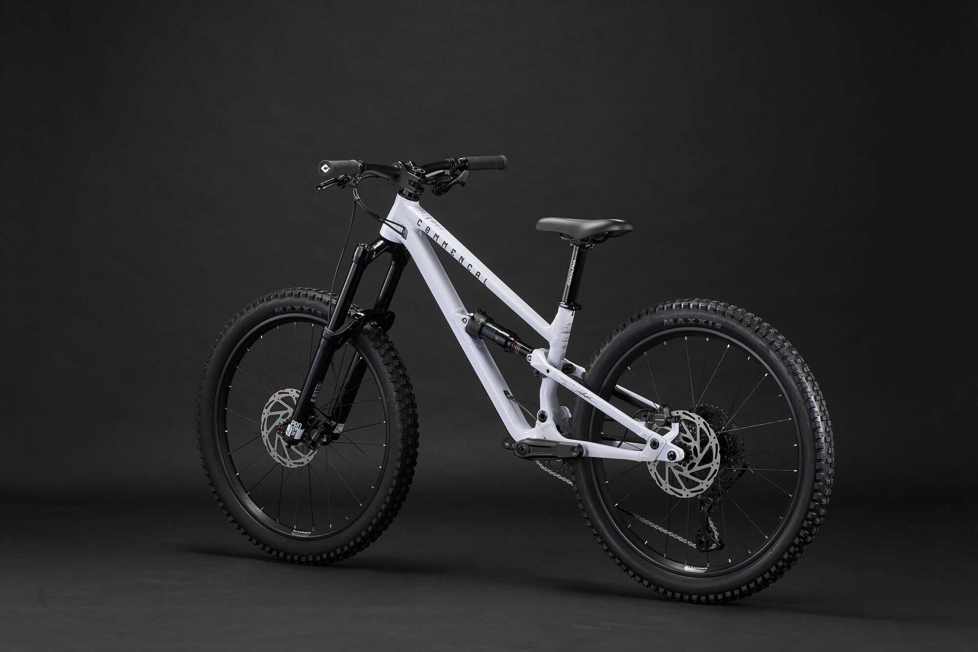 COMMENCAL CLASH 24 PURE WHITE 2026 image large number 2