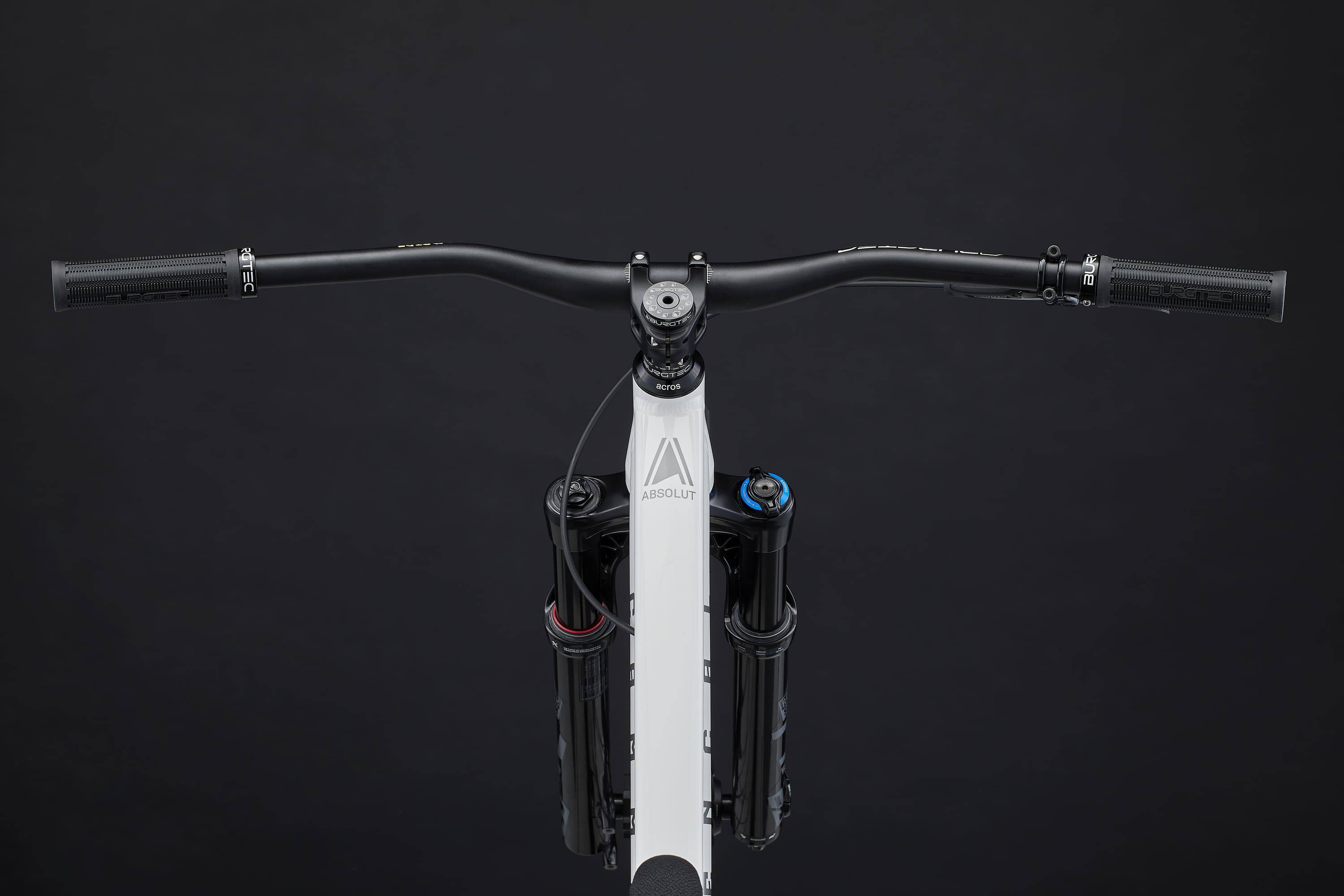 COMMENCAL ABSOLUT PIKE BLACK PURE WHITE 2025 image large number 3