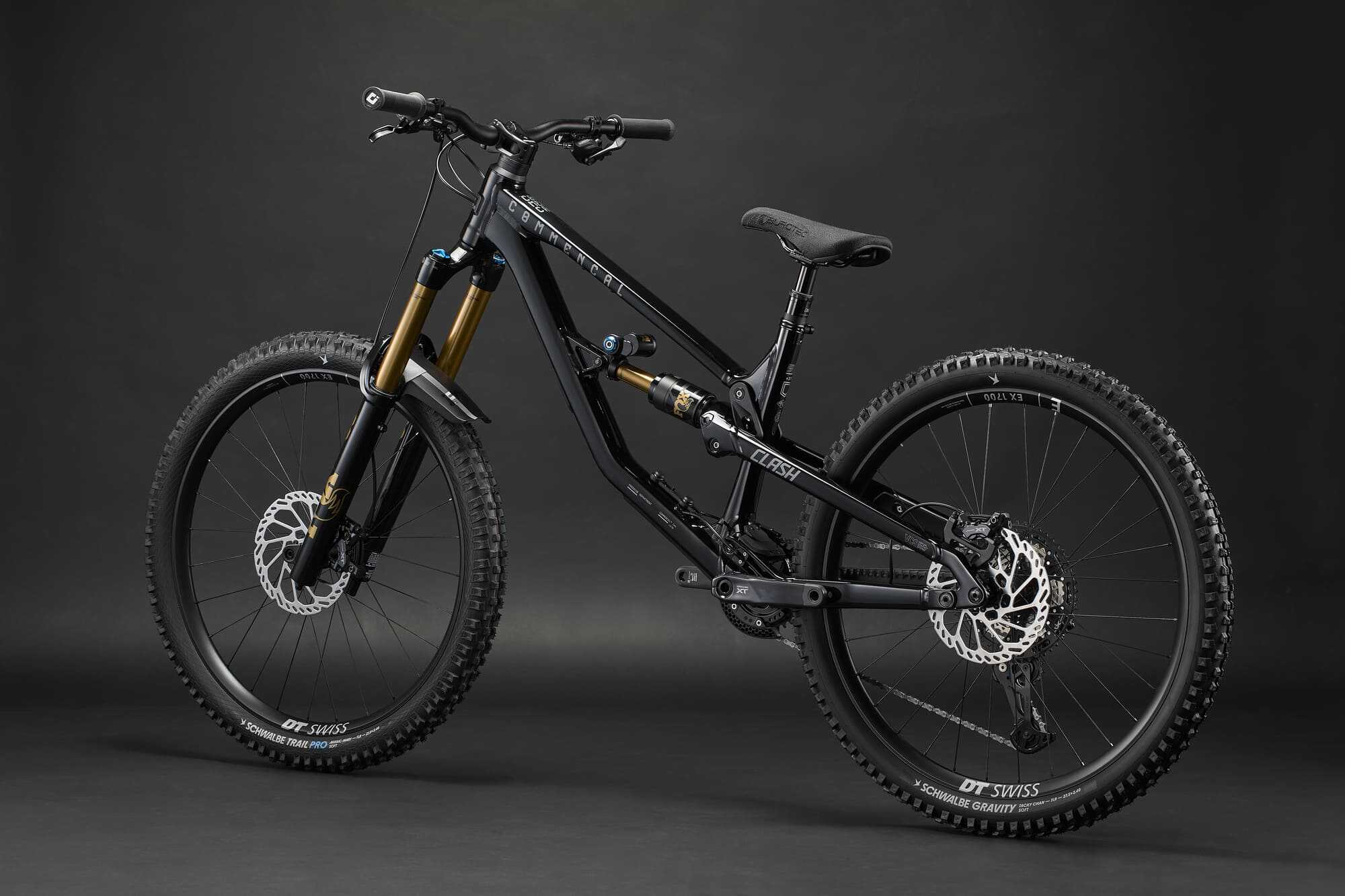 COMMENCAL CLASH V3 SIGNATURE PURE BLACK 2027 image large number 2
