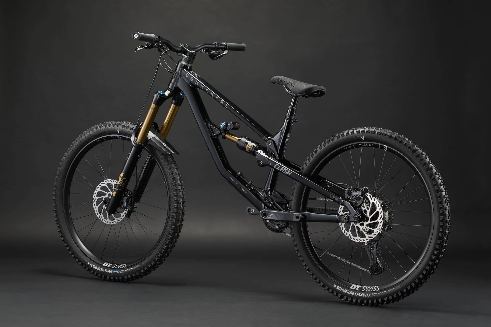 COMMENCAL CLASH V3 SIGNATURE PURE BLACK 2027 image large number 2