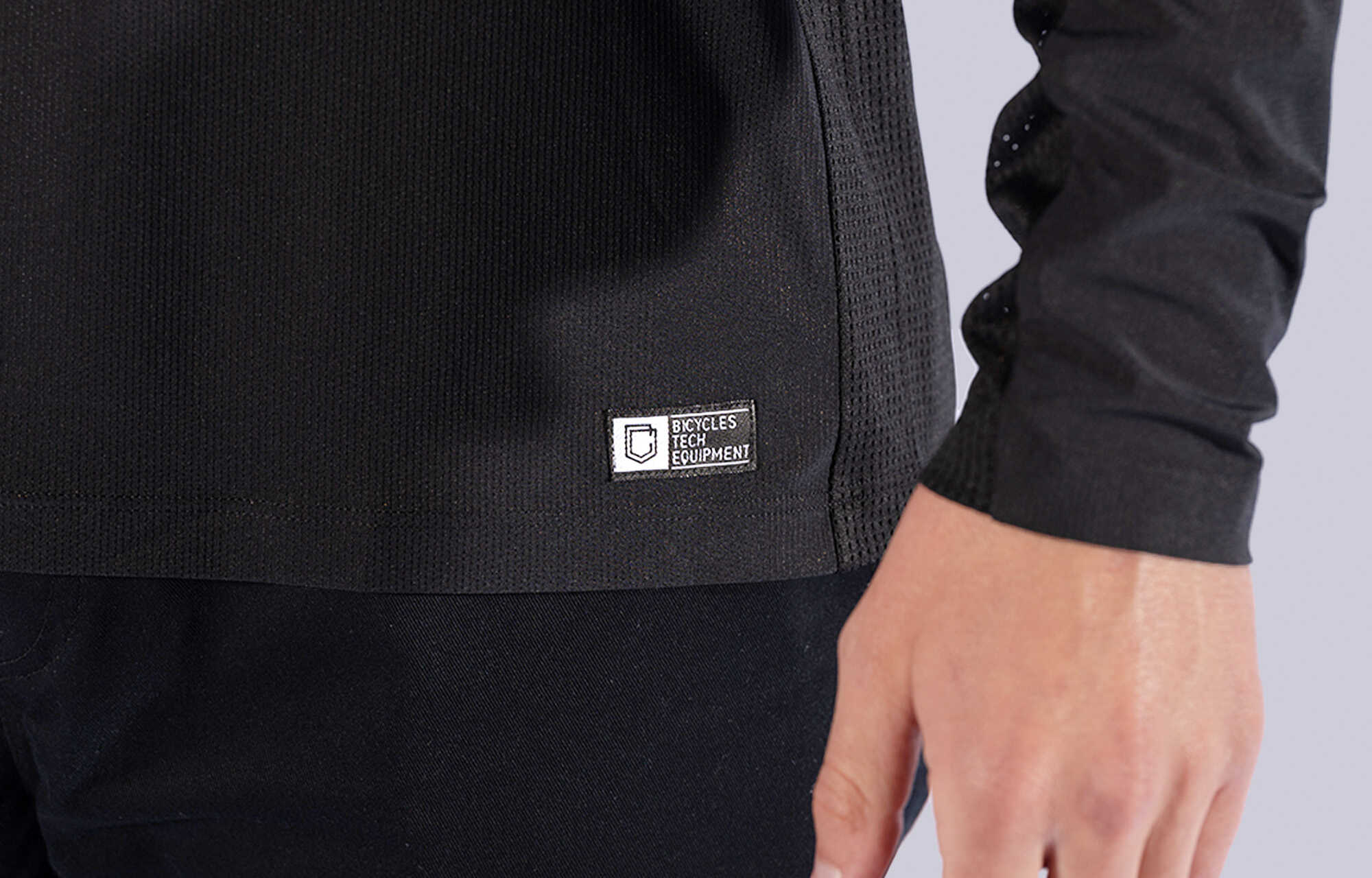 COMMENCAL LIGHTECH BASIC SHORT JERSEY BLACK image large number 2