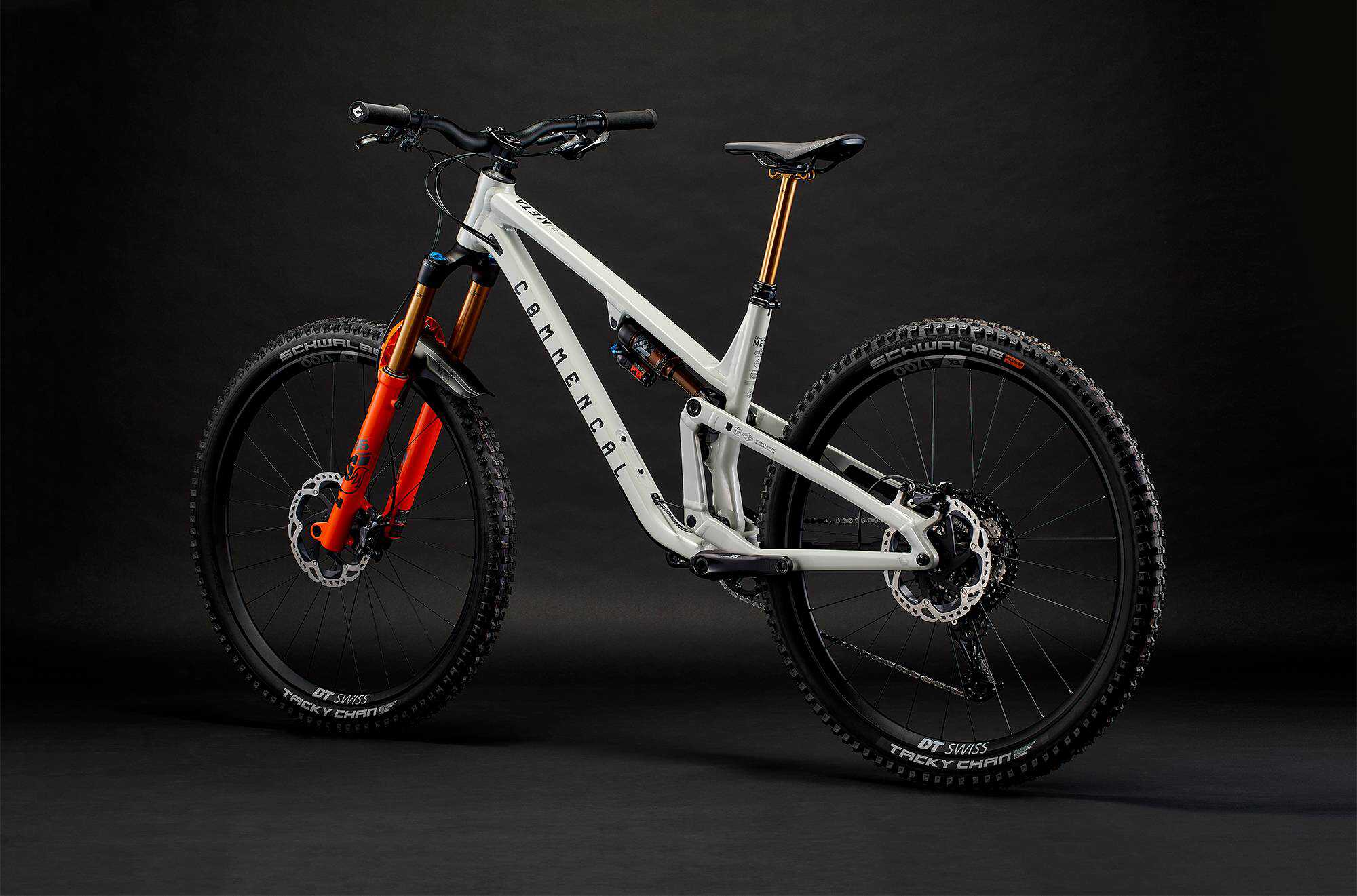 COMMENCAL META V5 SIGNATURE CLEAR SILVER image large number 2