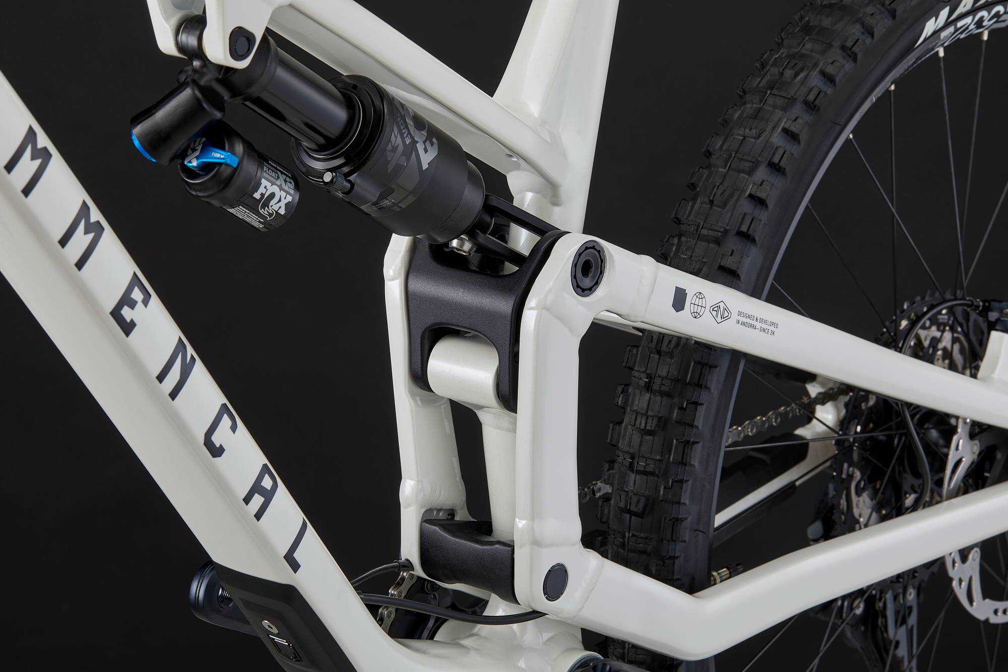 COMMENCAL META SX V5 ESSENTIAL CLEAR SILVER image large number 7