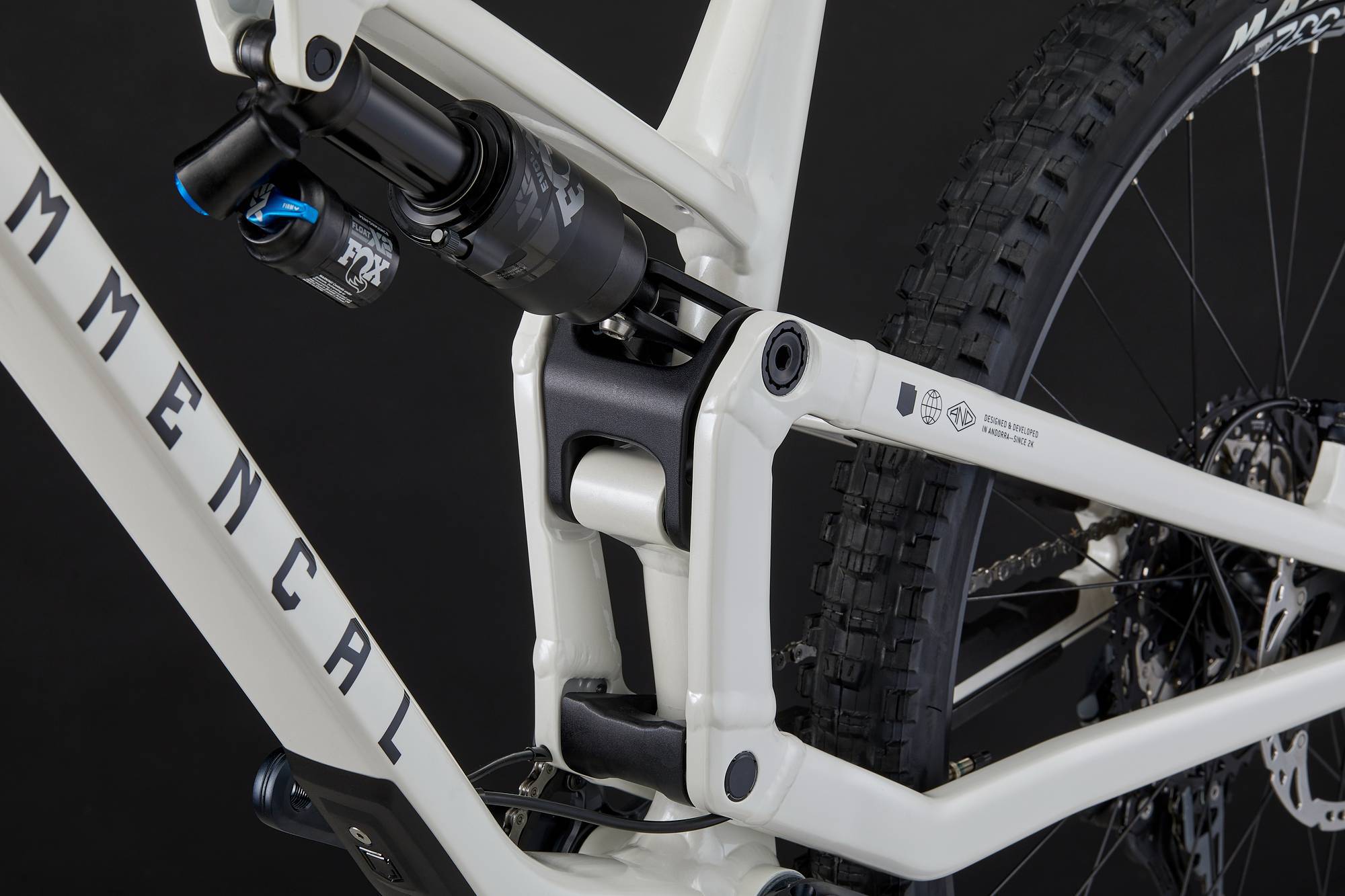 COMMENCAL META SX V5 ESSENTIAL CLEAR SILVER image large number 7