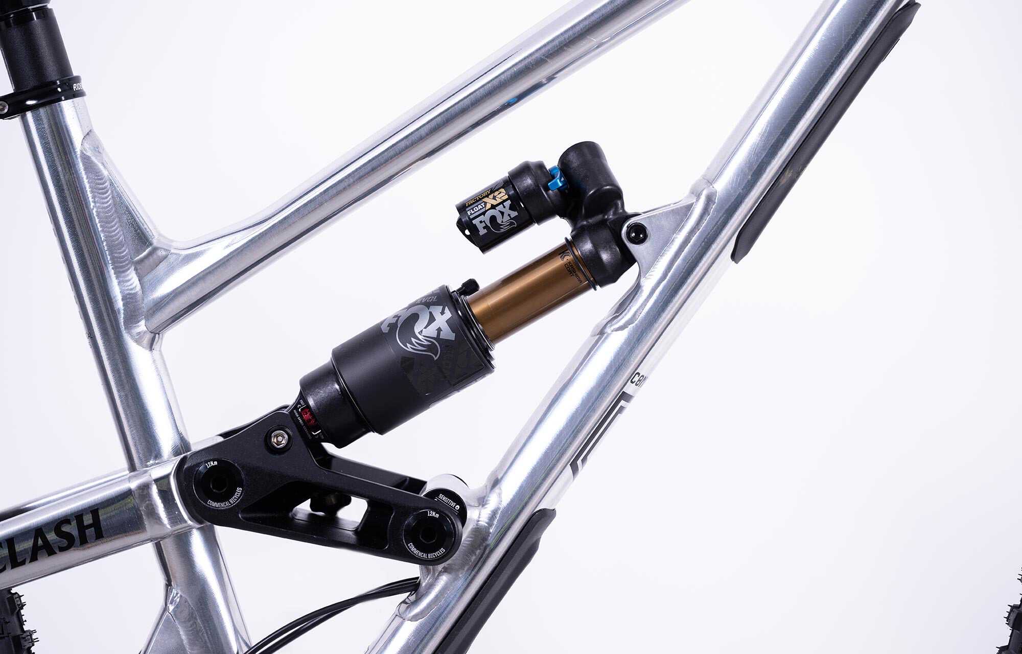 COMMENCAL CLASH SIGNATURE BURGTEC LTD image large number 3