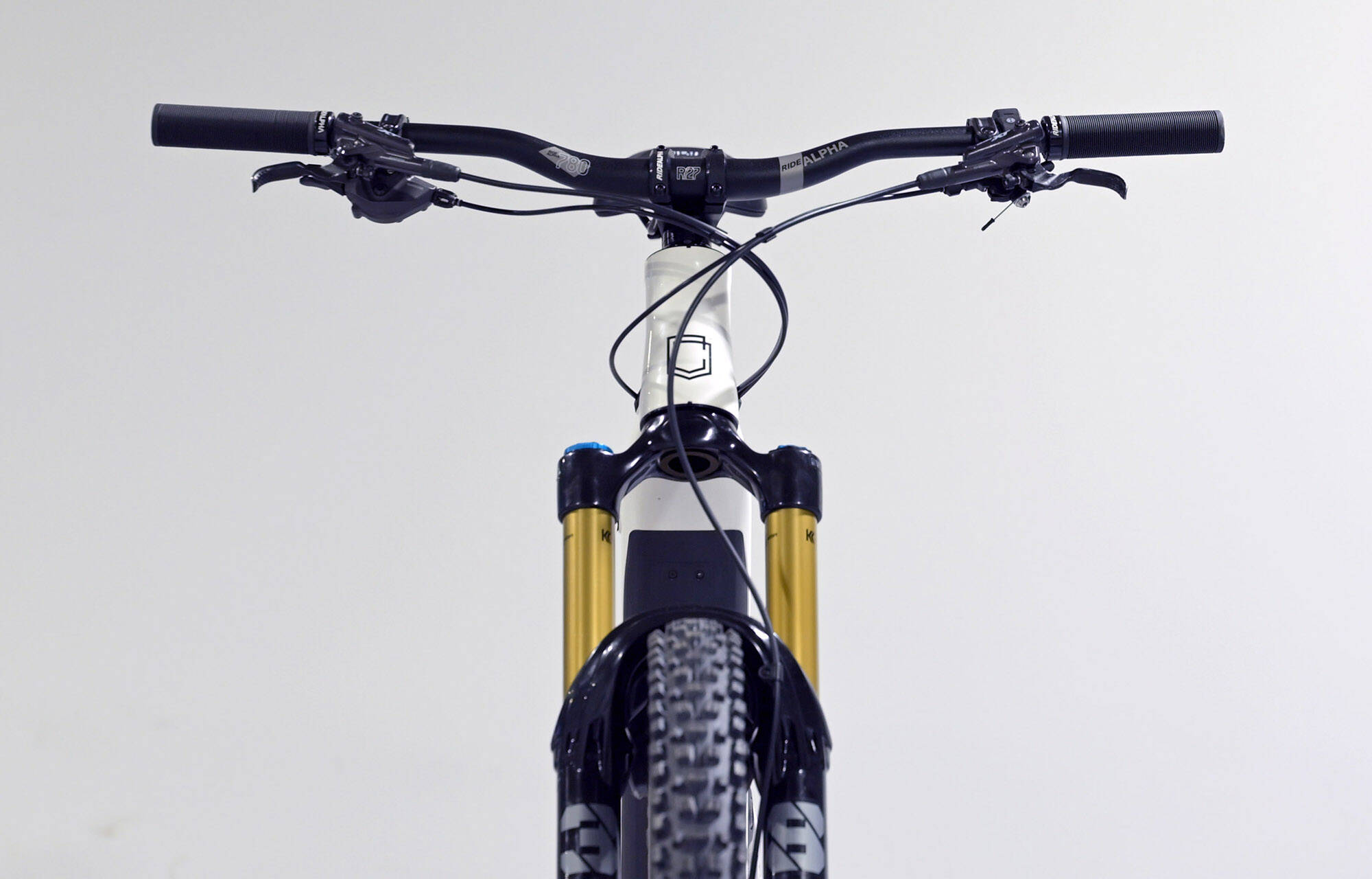 COMMENCAL META POWER SX BOSCH SIGNATURE PURE WHITE - L (22181903) 1087 km image large number 2