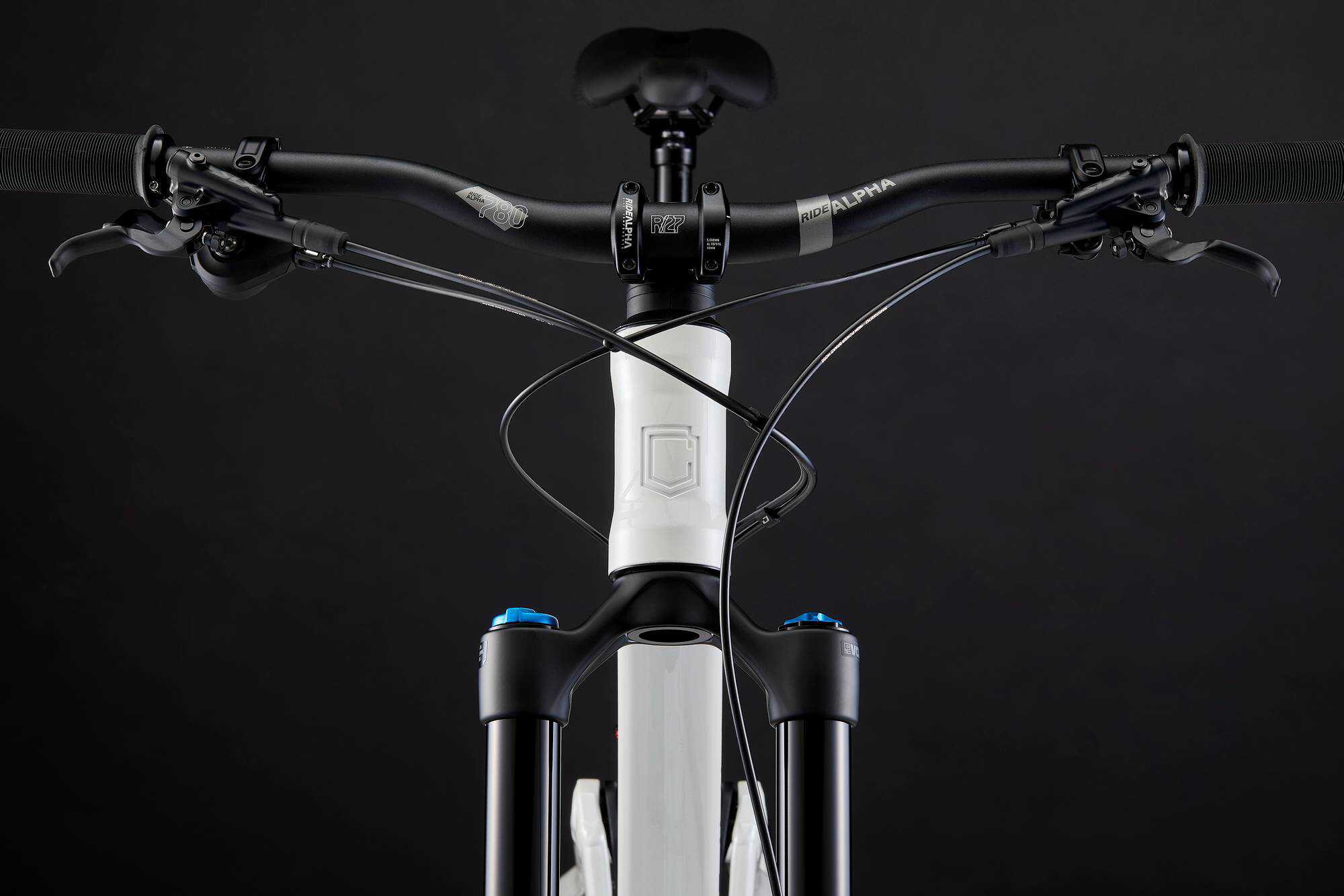COMMENCAL META SX V5 ESSENTIAL CLEAR SILVER image large number 4