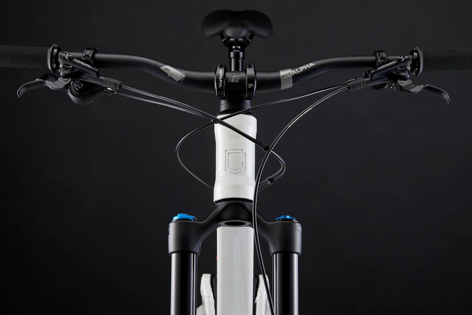 COMMENCAL META SX V5 ESSENTIAL CLEAR SILVER image large number 4