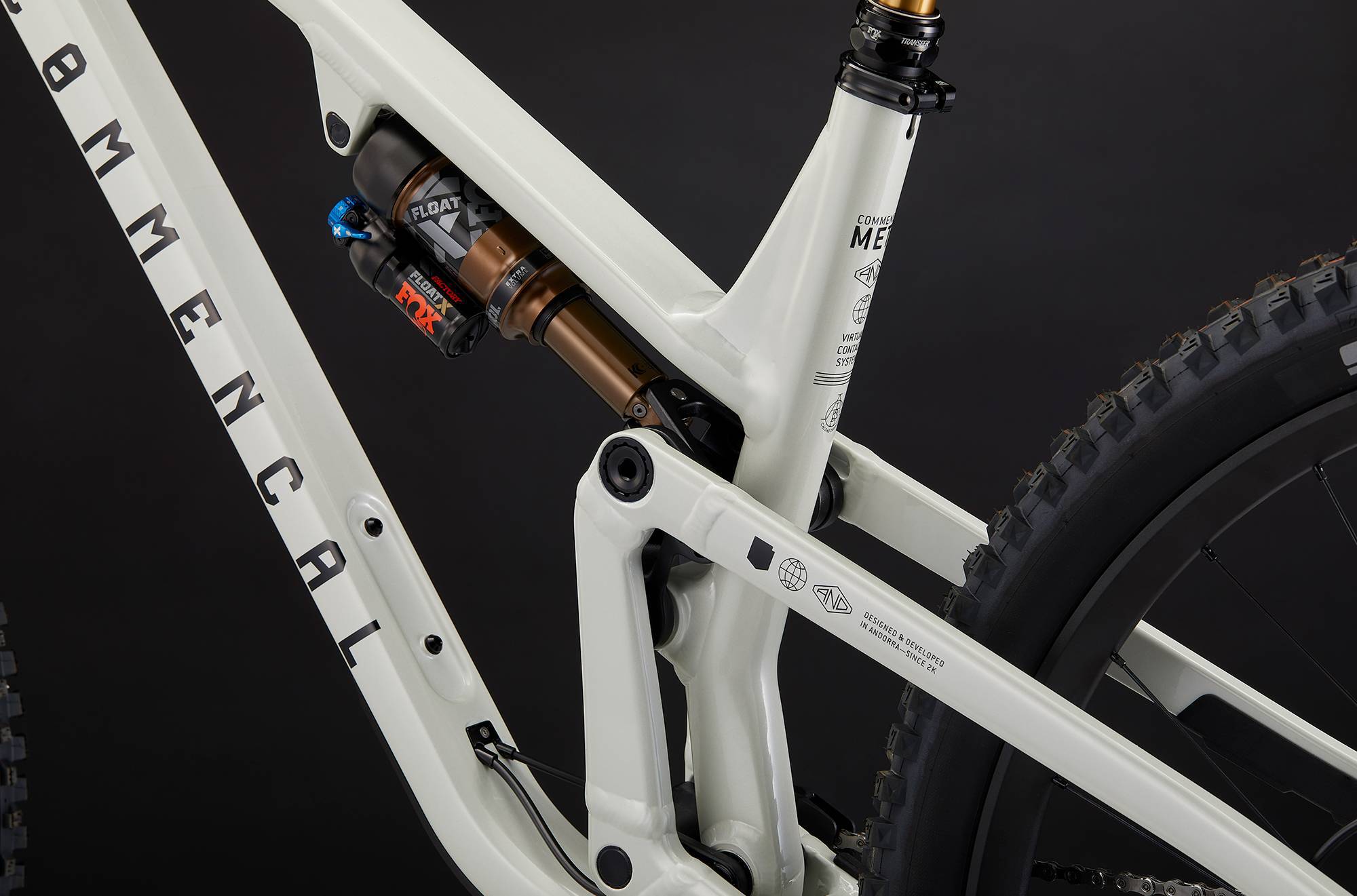 COMMENCAL META V5 SIGNATURE CLEAR SILVER image large number 7