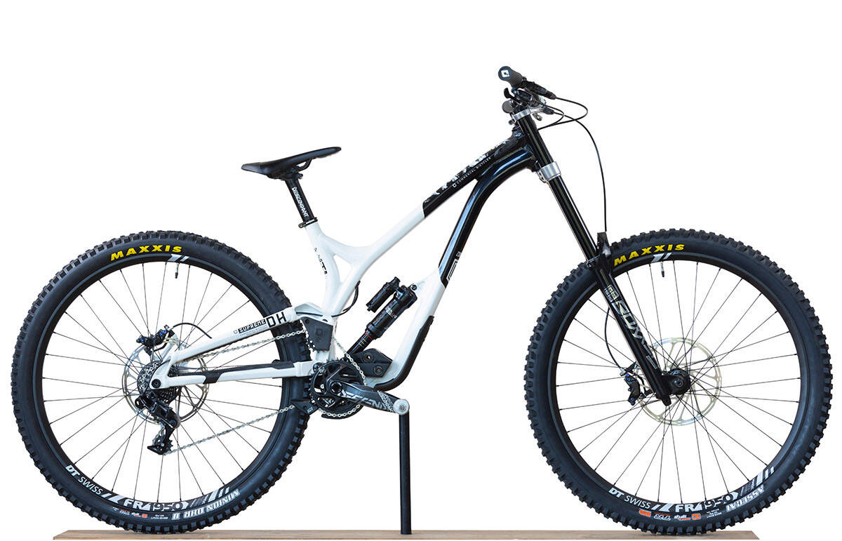 COMMENCAL | COMMENCAL SUPREME DH 29 TEAM BLACK & WHITE (M)