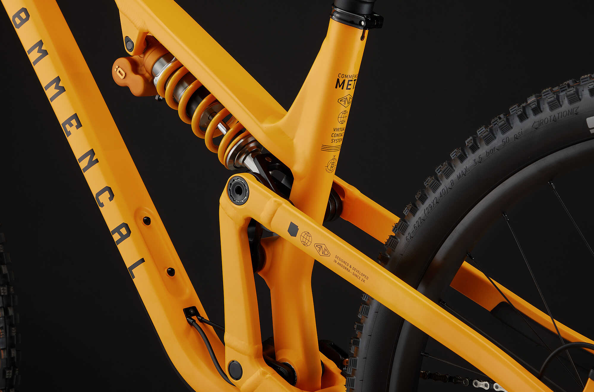 COMMENCAL META V5 OHLINS EDITION YELLOW image large number 7