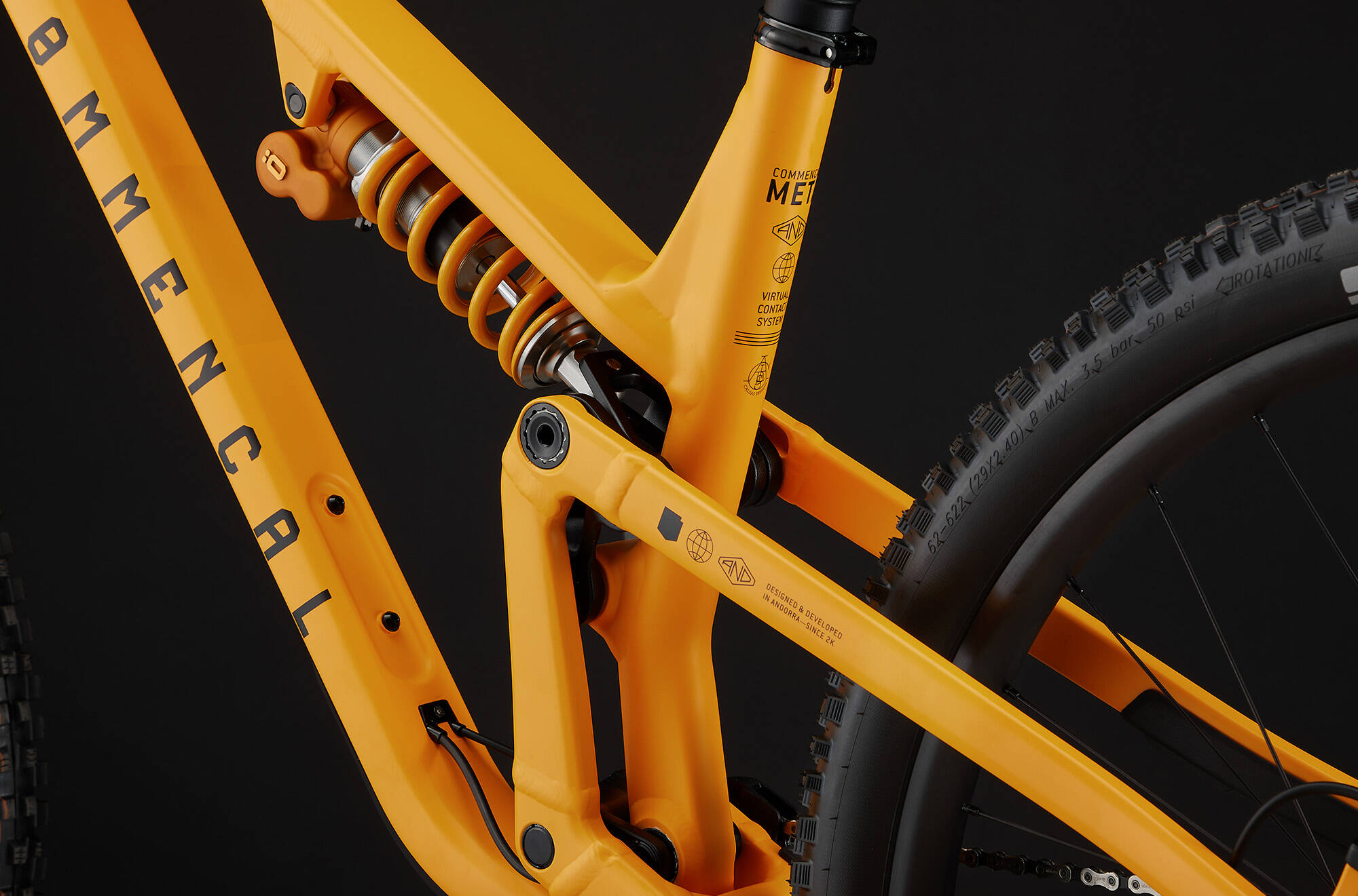 COMMENCAL META V5 OHLINS EDITION YELLOW image large number 7