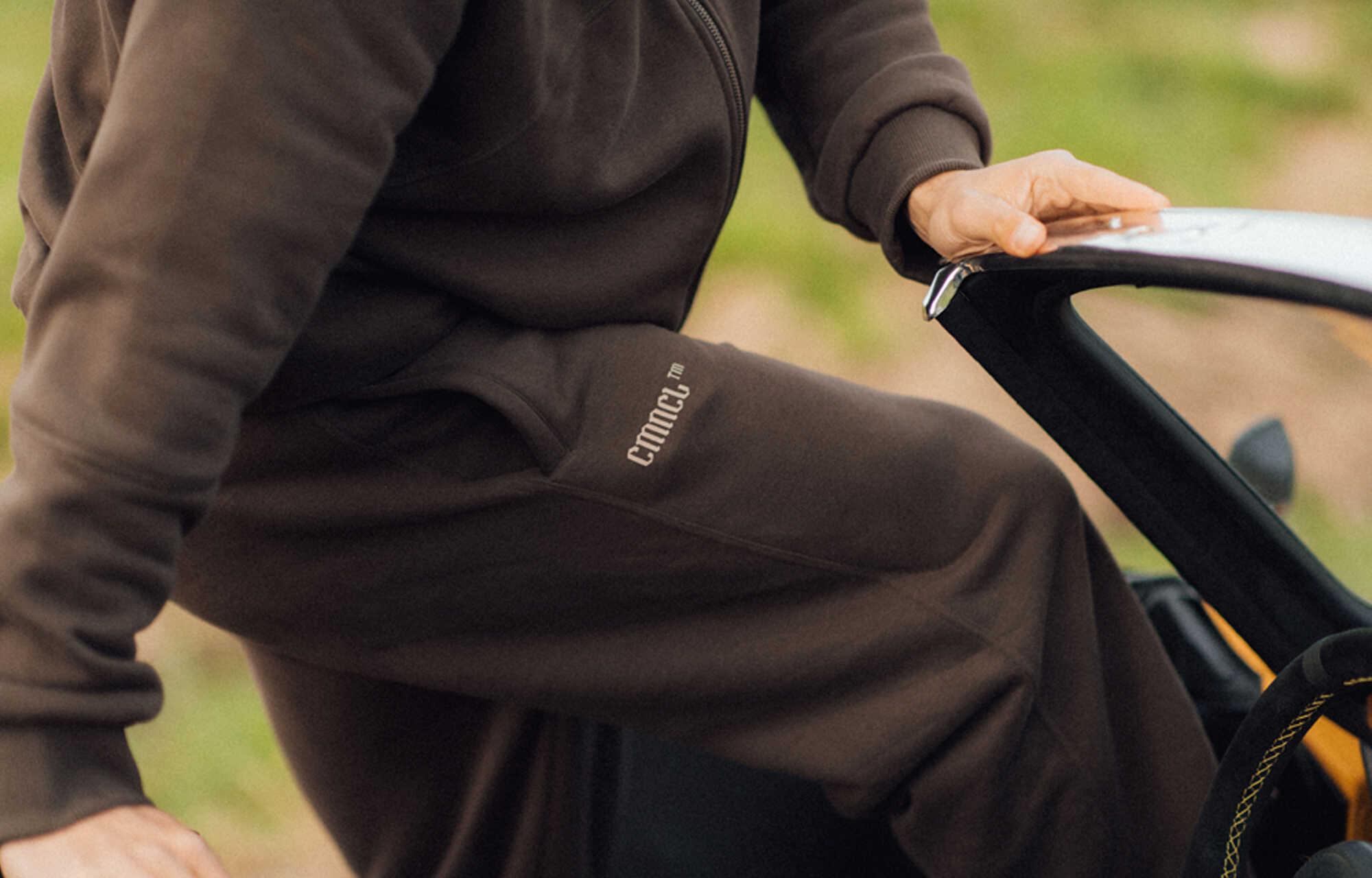 PANTALONI TUTA COMMENCAL NEO BROWN image large number 2