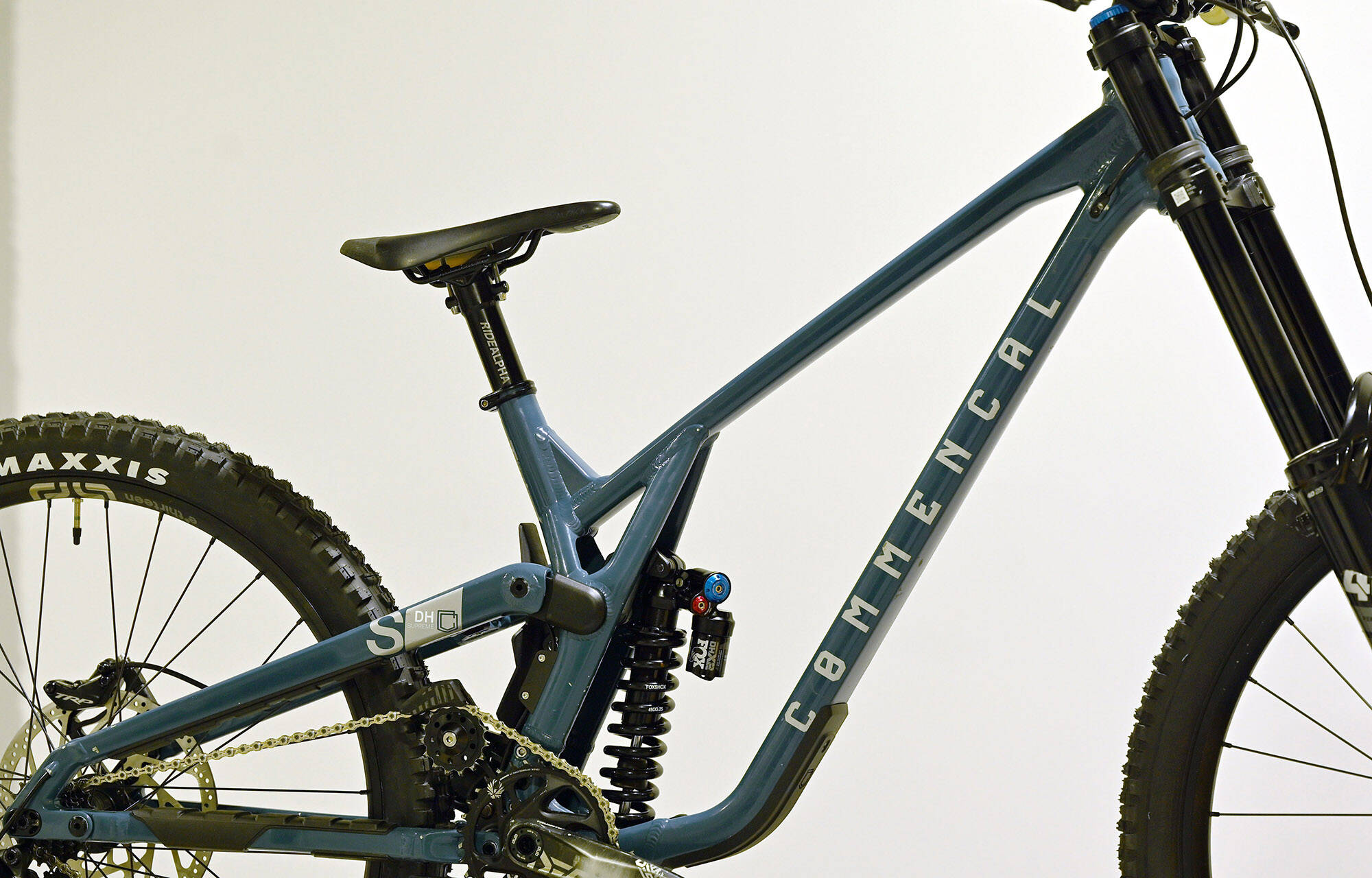 COMMENCAL SUPREME DH V5 ESSENTIAL AQUA BLUE - L (23150103) image large number 1