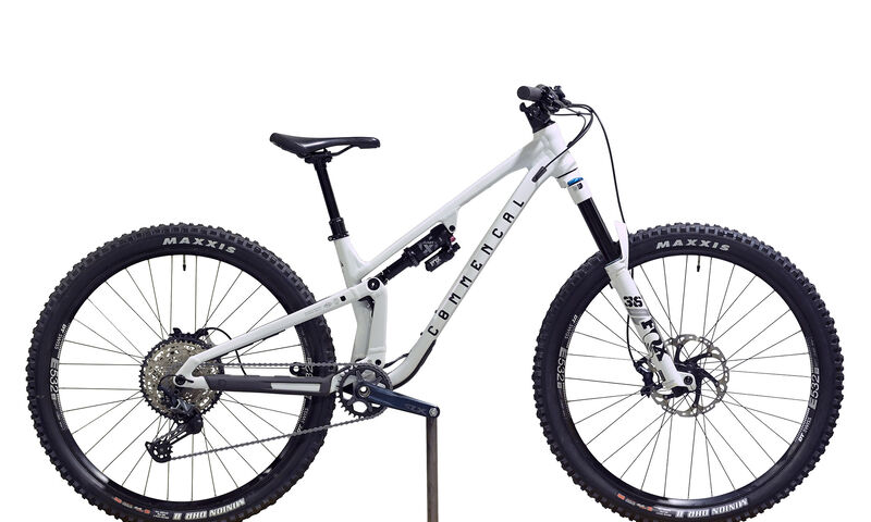 COMMENCAL META V5 ESSENTIAL PURE WHITE - S (23121201)