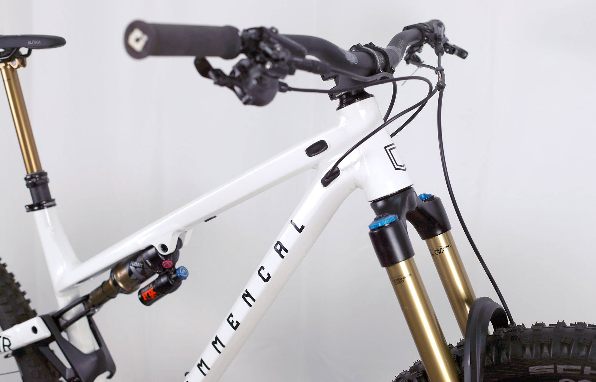 COMMENCAL META TR V4 SIGNATURE PURE WHITE - L (22124203) image large number 3