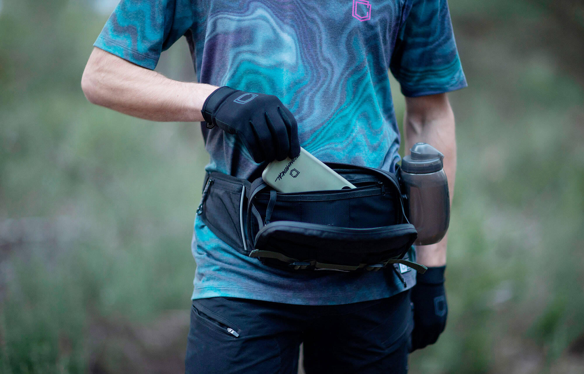 COMMENCAL HIPBAG ENDURO FIDLOCK + BOTTLE image large number 4