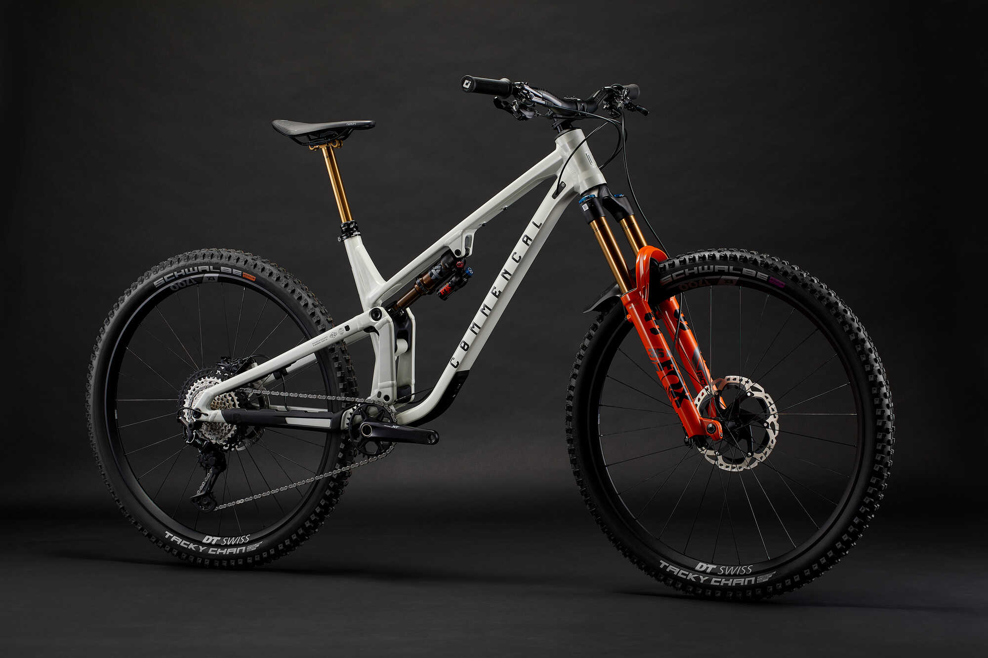 COMMENCAL META V5 SIGNATURE CLEAR SILVER image large number 1