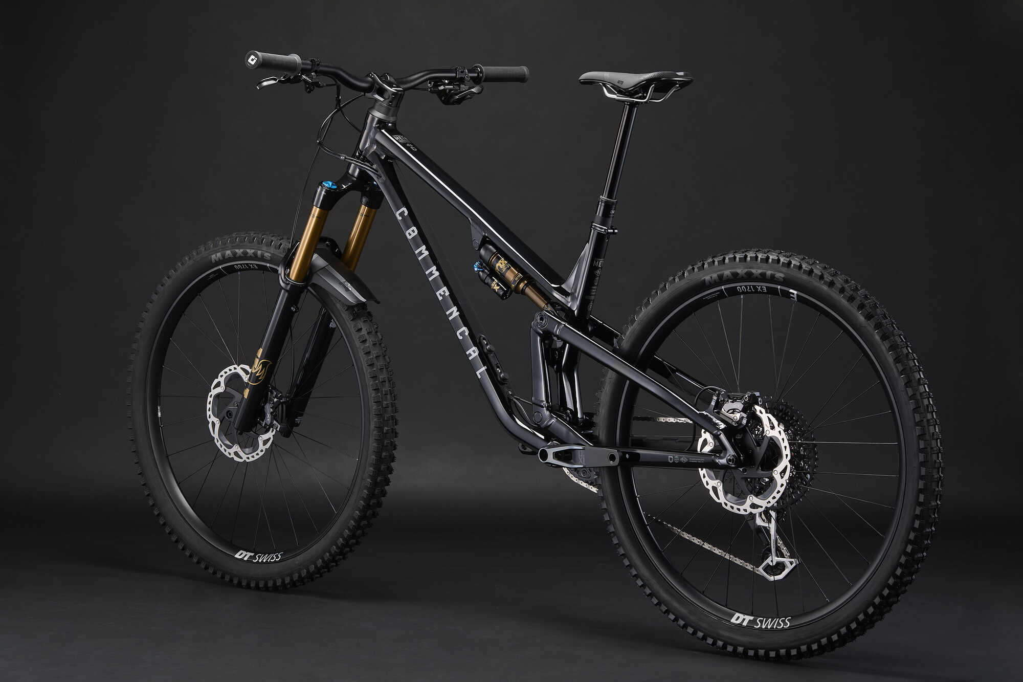 COMMENCAL META V5 SIGNATURE PURE BLACK  2027 image large number 2