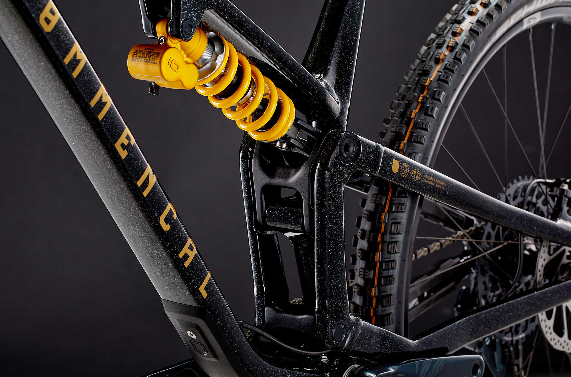 COMMENCAL META V5 OHLINS EDITION GLITTERY BLACK image large number 8