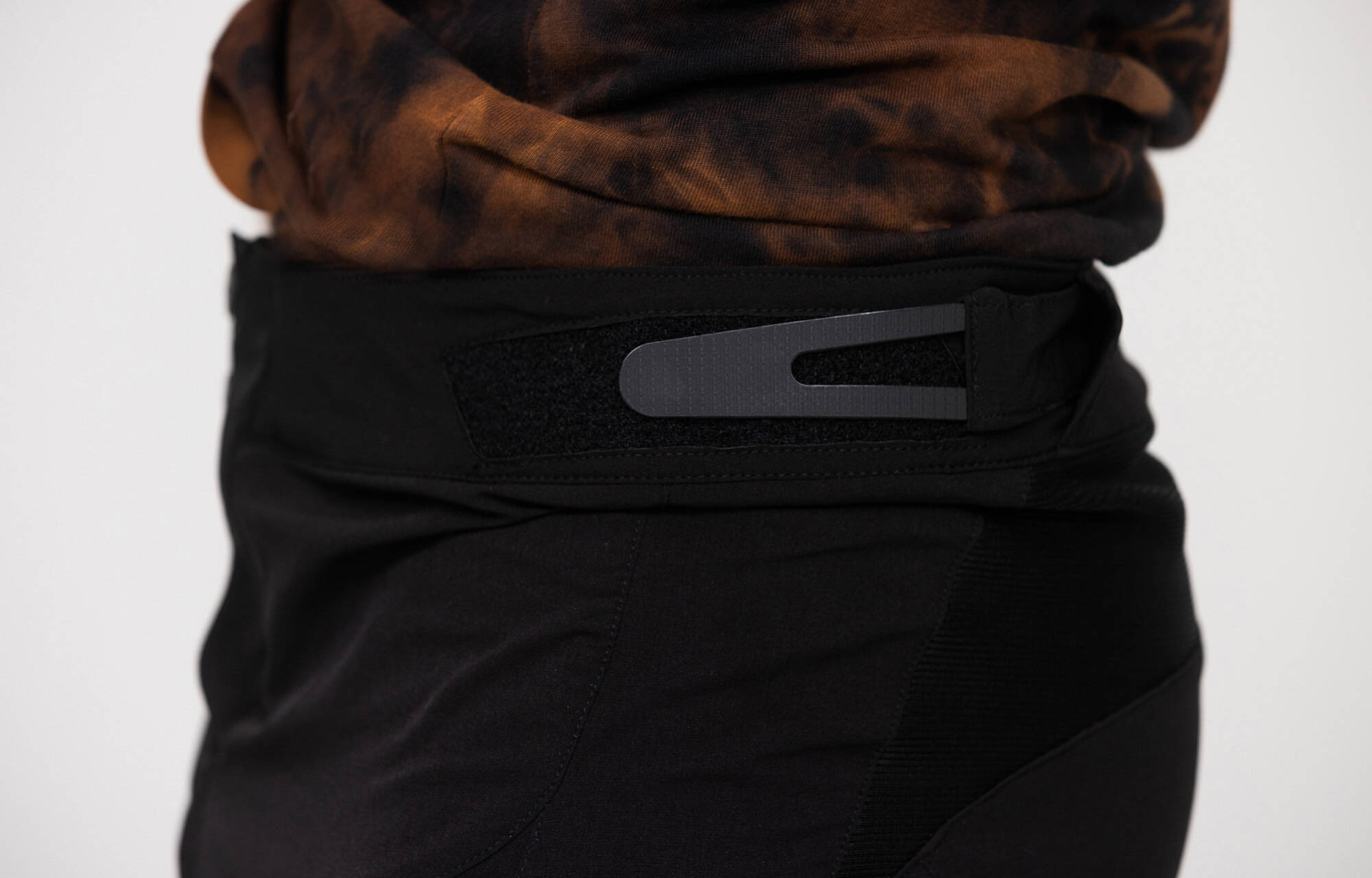 SHORT COMMENCAL BLACK image large number 1