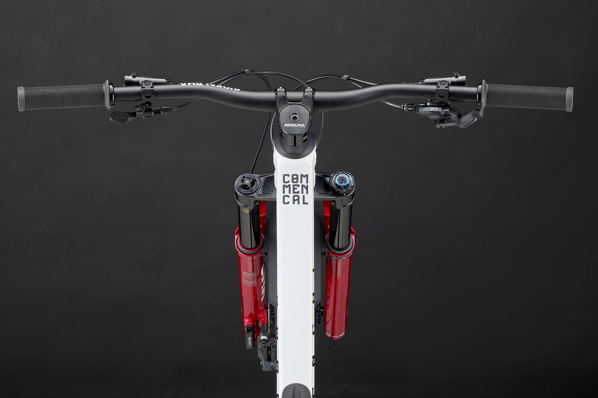 COMMENCAL T.E.M.P.O. V2 ROCKSHOX PURE WHITE 2027 image large number 3