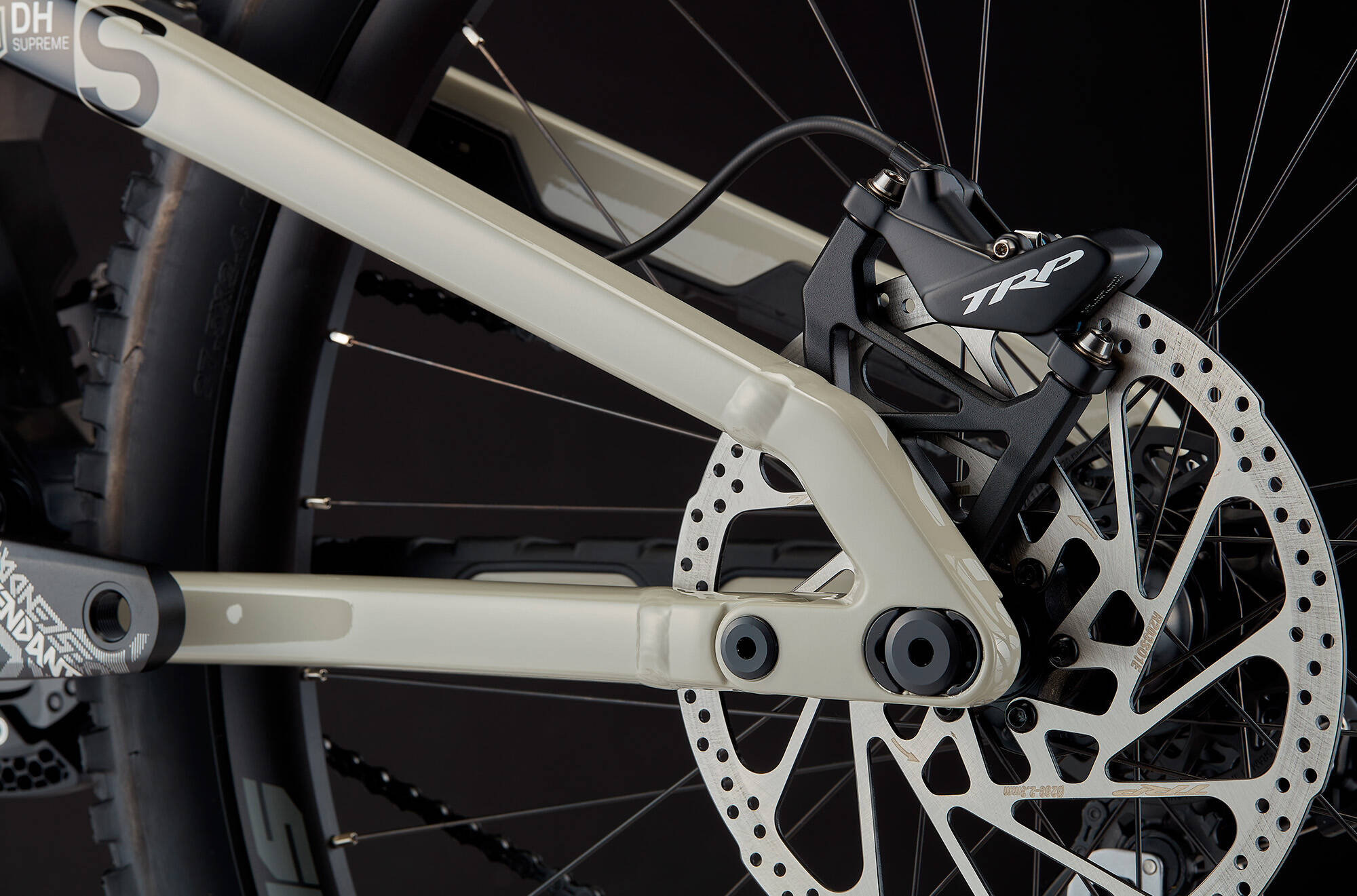 COMMENCAL SUPREME DH V5 XS CHALK ROCKSHOX image large number 7