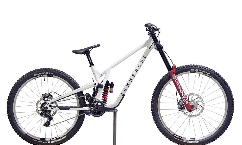 COMMENCAL SUPREME DH V5 ULTIMATE WHISTLER EDITION 2 - L (24157803)
