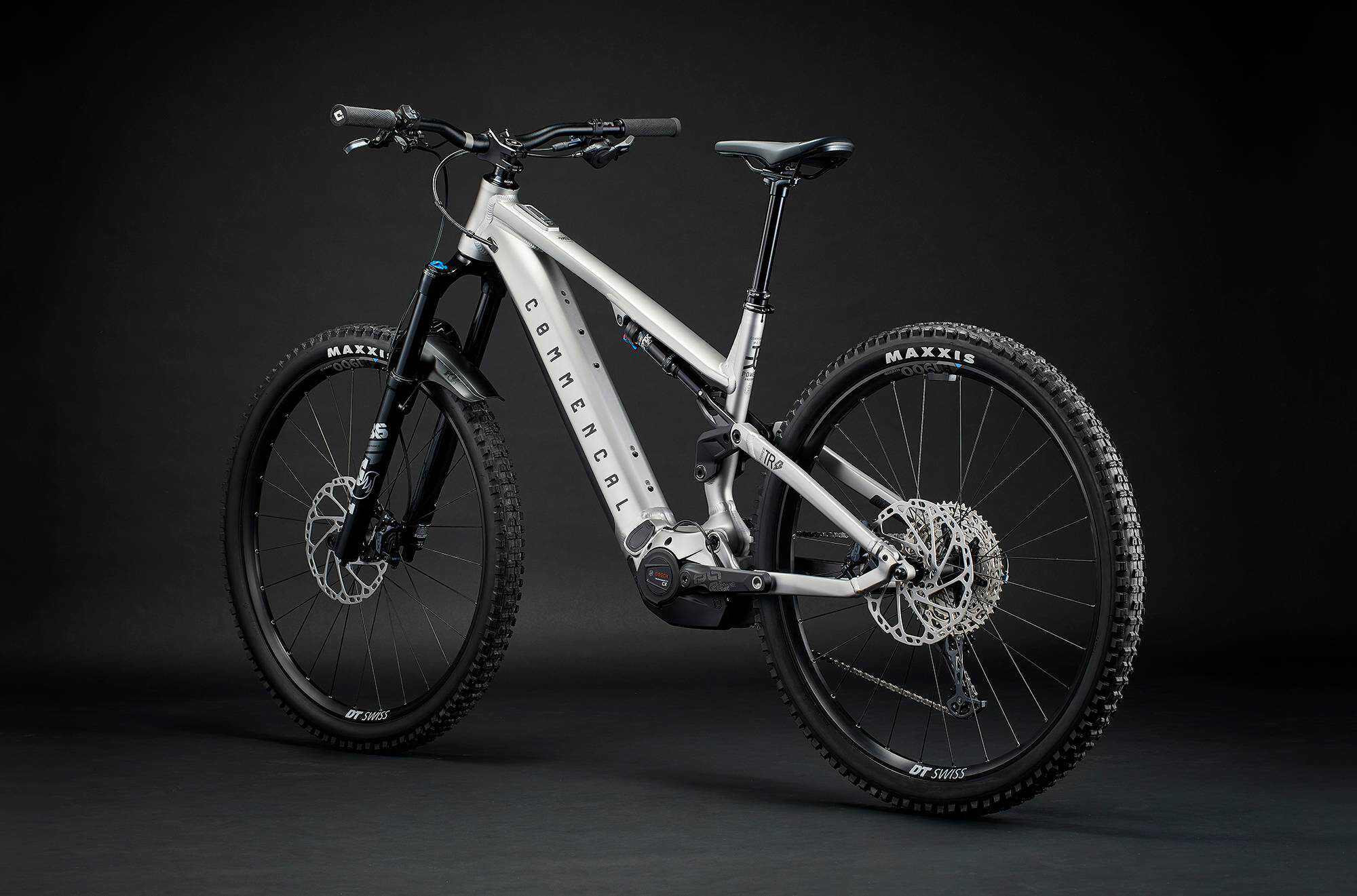 COMMENCAL META POWER TR BOSCH ESSENTIAL SILVER image large number 2