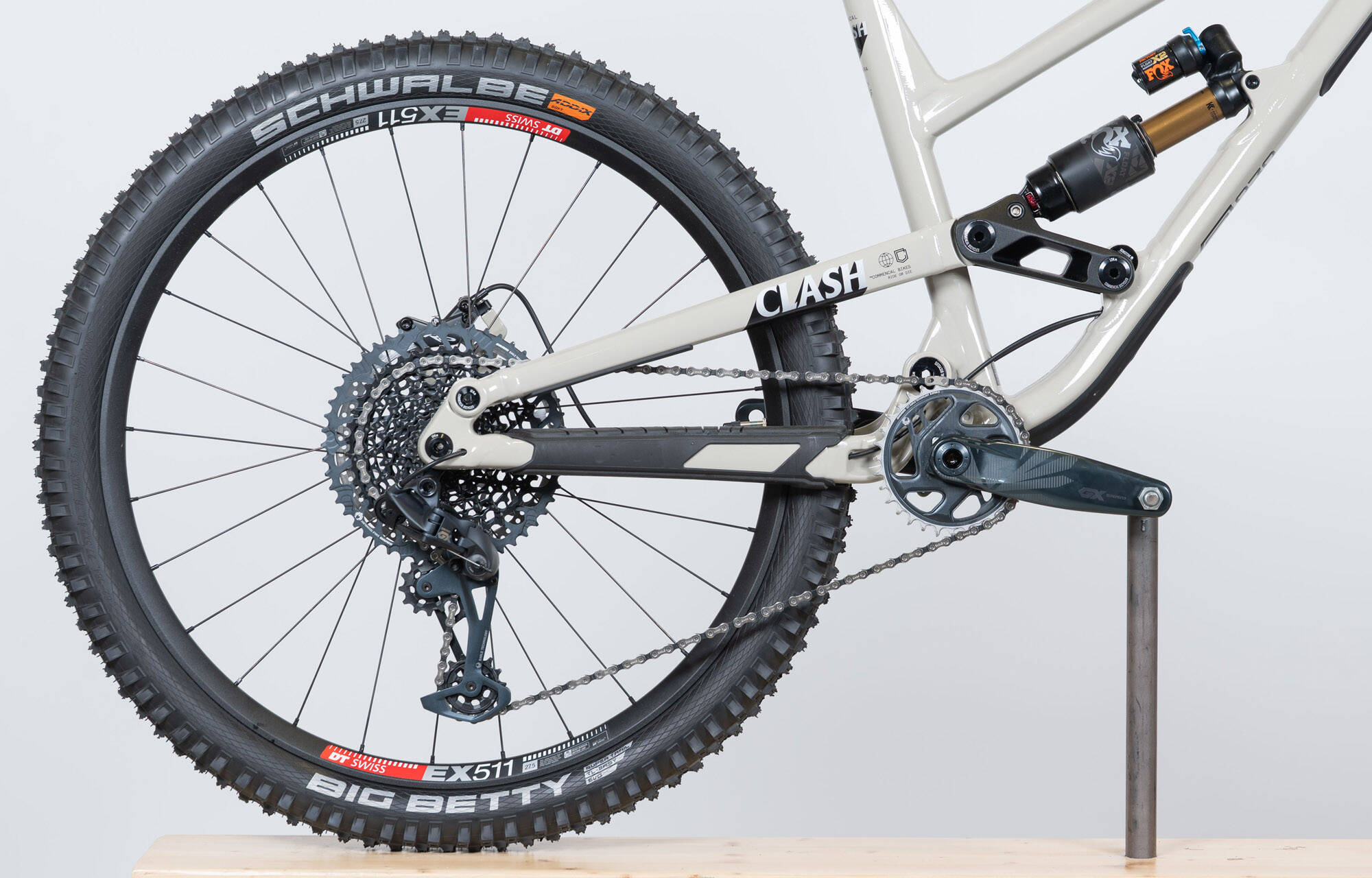 COMMENCAL CLASH SIGNATURE CHALK - L (23130603) image large number 0