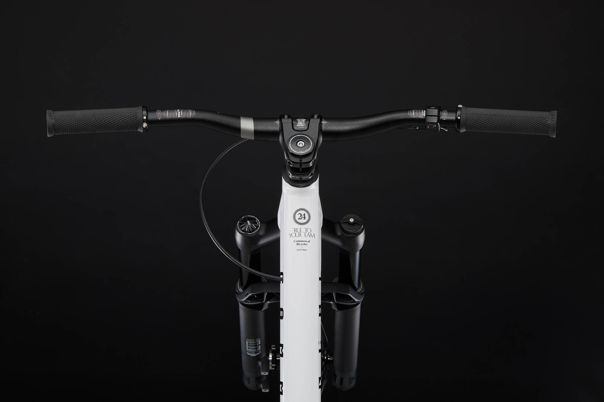COMMENCAL ABSOLUT 24 PURE WHITE 2026 image large number 3