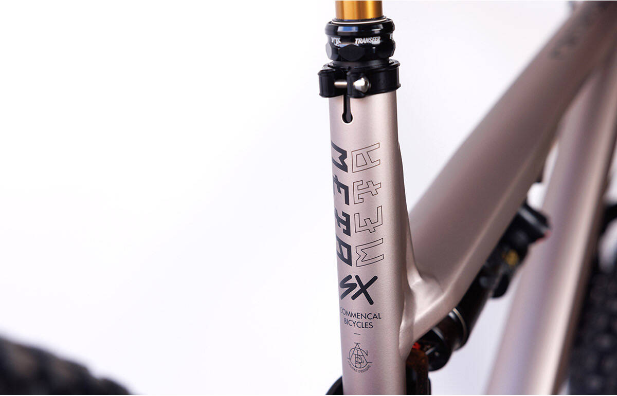 COMMENCAL META SX V4 ALC CHAMPAGNE image large number 3