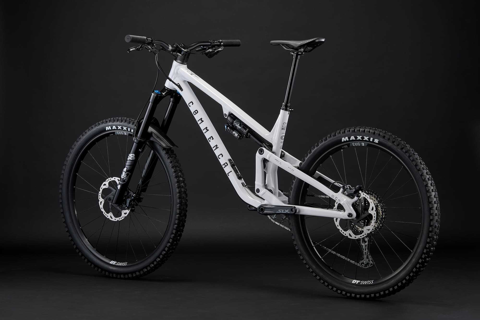 COMMENCAL META SX V5 ESSENTIAL PURE WHITE 2026 image large number 2