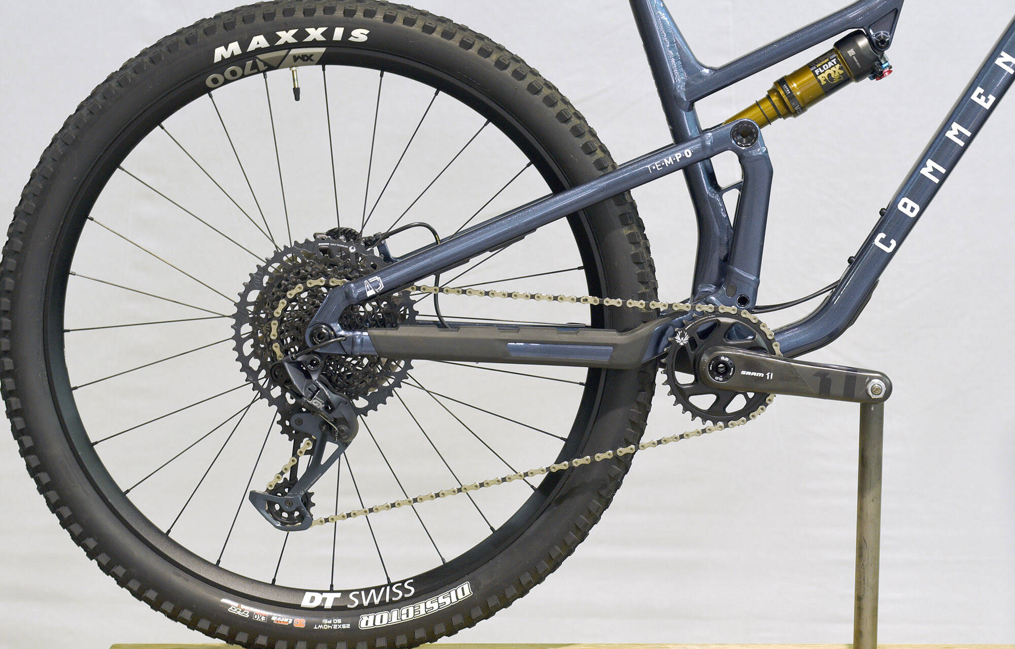 COMMENCAL T.E.M.P.O. SIGNATURE SPARKLY BLUE - L (23121503) image large number 0