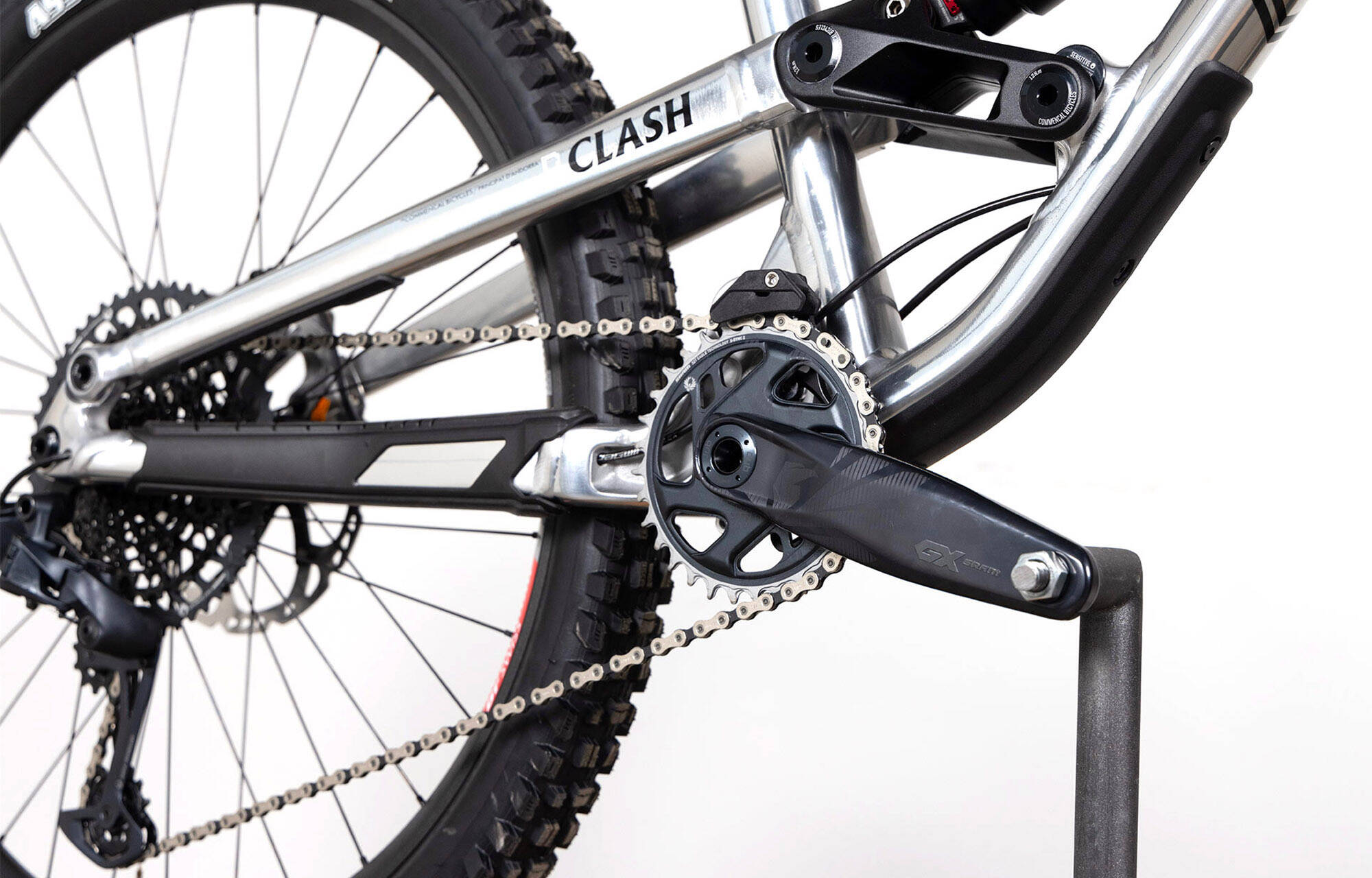 COMMENCAL CLASH ALC HIGH POLISHED image large number 1