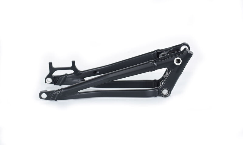 REAR TRIANGLE SUPREME SX BLACK