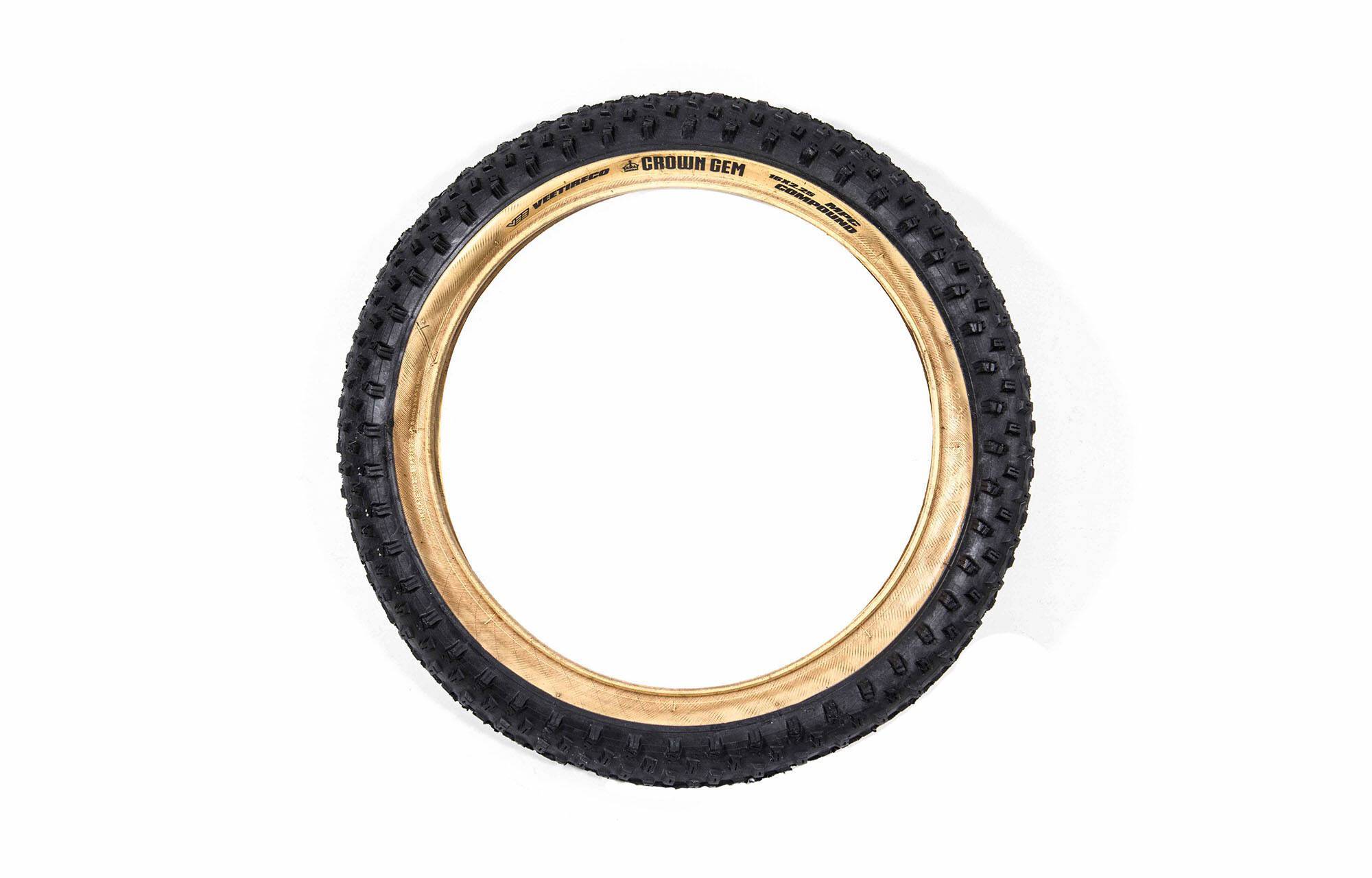 VEE TIRE CROWN GEM 16 X 2.25 SKINWALL image large number 0