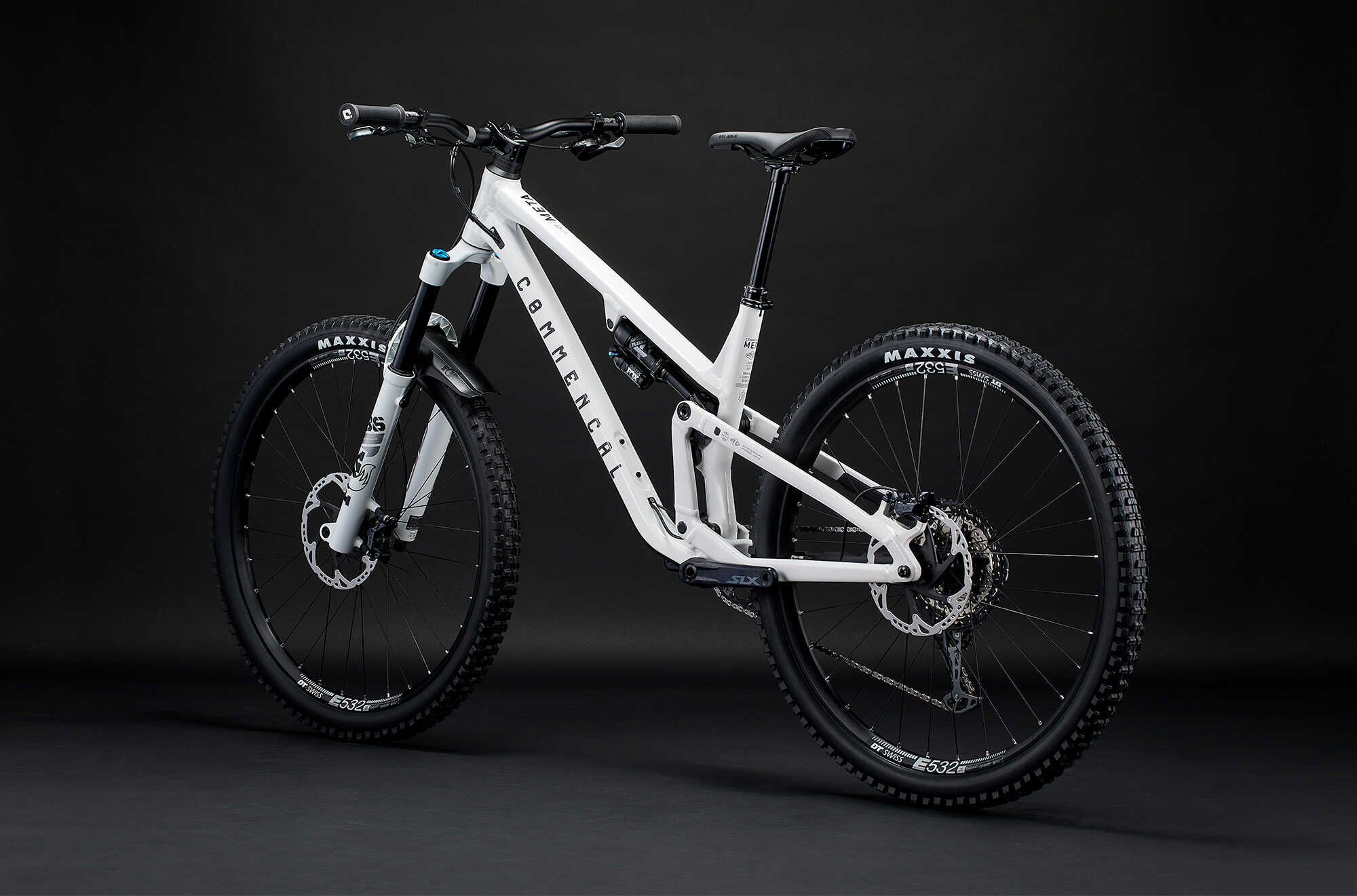COMMENCAL META V5 ESSENTIAL PURE WHITE image large number 2