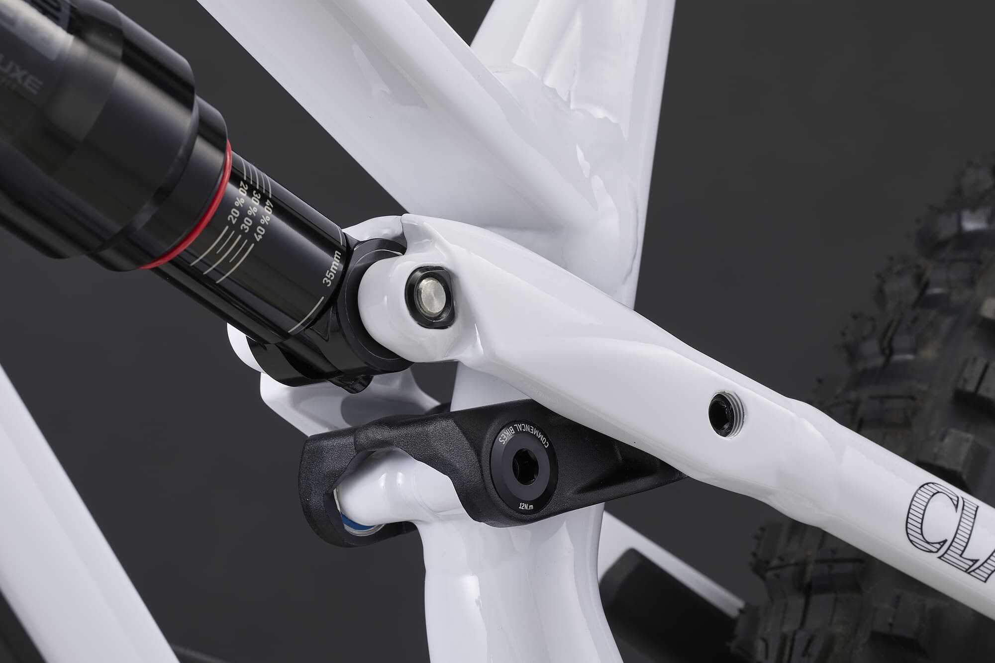COMMENCAL CLASH 20 PURE WHITE 2026 image large number 9