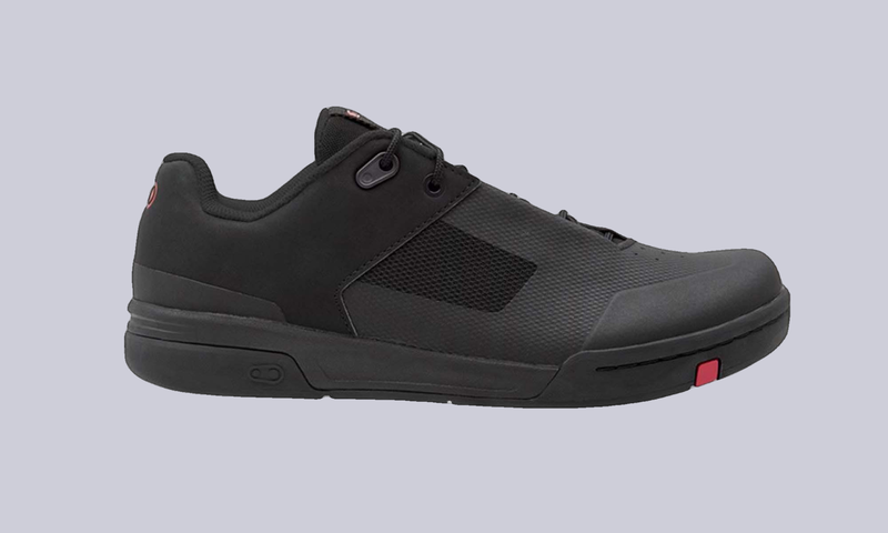 CHAUSSURES CRANKBROTHERS MALLET LACE BLACK / RED