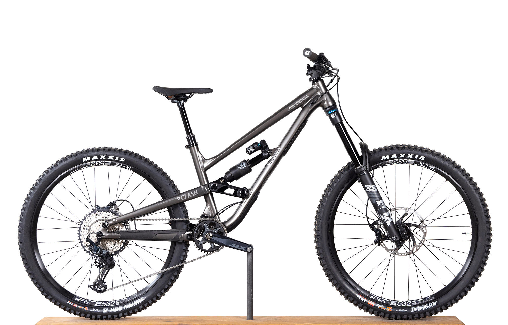 COMMENCAL | COMMENCAL CLASH ESSENTIAL DARK SLATE (S)