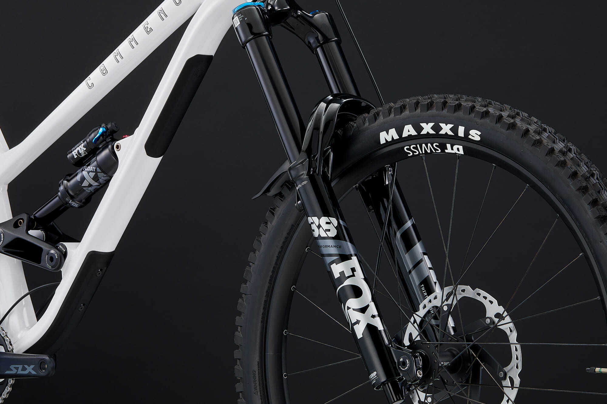 COMMENCAL CLASH ESSENTIAL PURE WHITE 2026 image large number 6