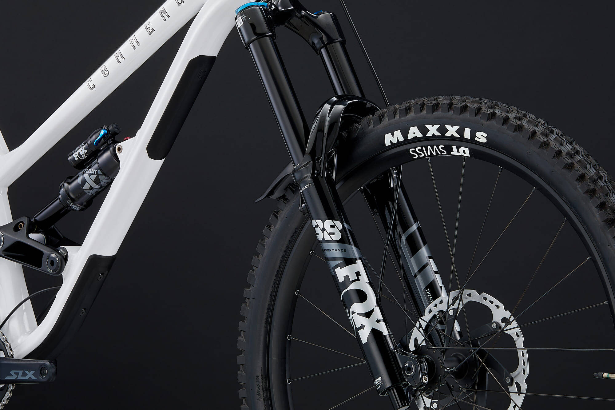 COMMENCAL CLASH ESSENTIAL PURE WHITE 2026 image large number 6
