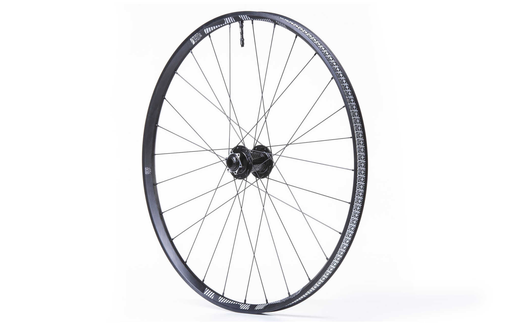RUOTA ANTERIORE E13 LG1+ ENDURO 15 X 110 BOOST 27.5" image cover number 0