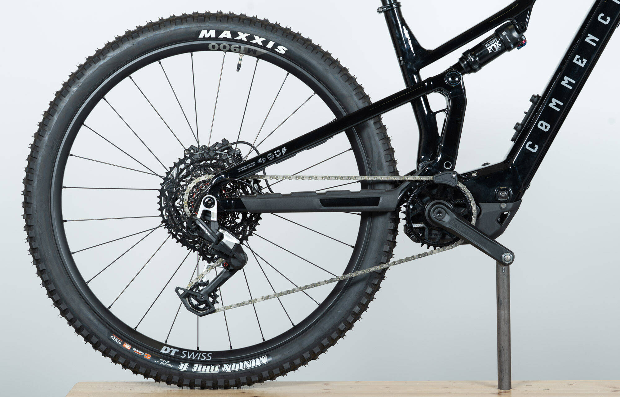 COMMENCAL T.E.M.P.O. POWER ESSENTIAL EAGLE 90 - M (25120302) 2 km image large number 0