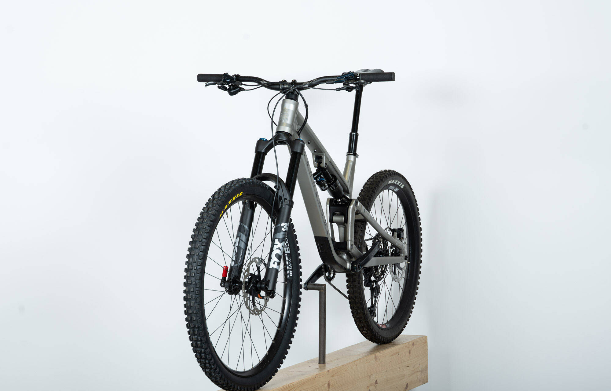 COMMENCAL META SX V5 ESSENTIAL SILVER - L (23131503) image large number 4