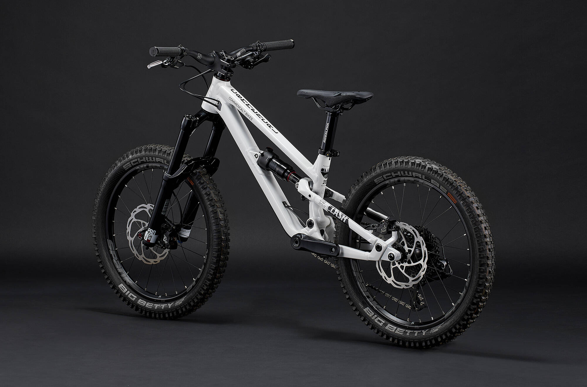 COMMENCAL CLASH 20 PURE WHITE image large number 2
