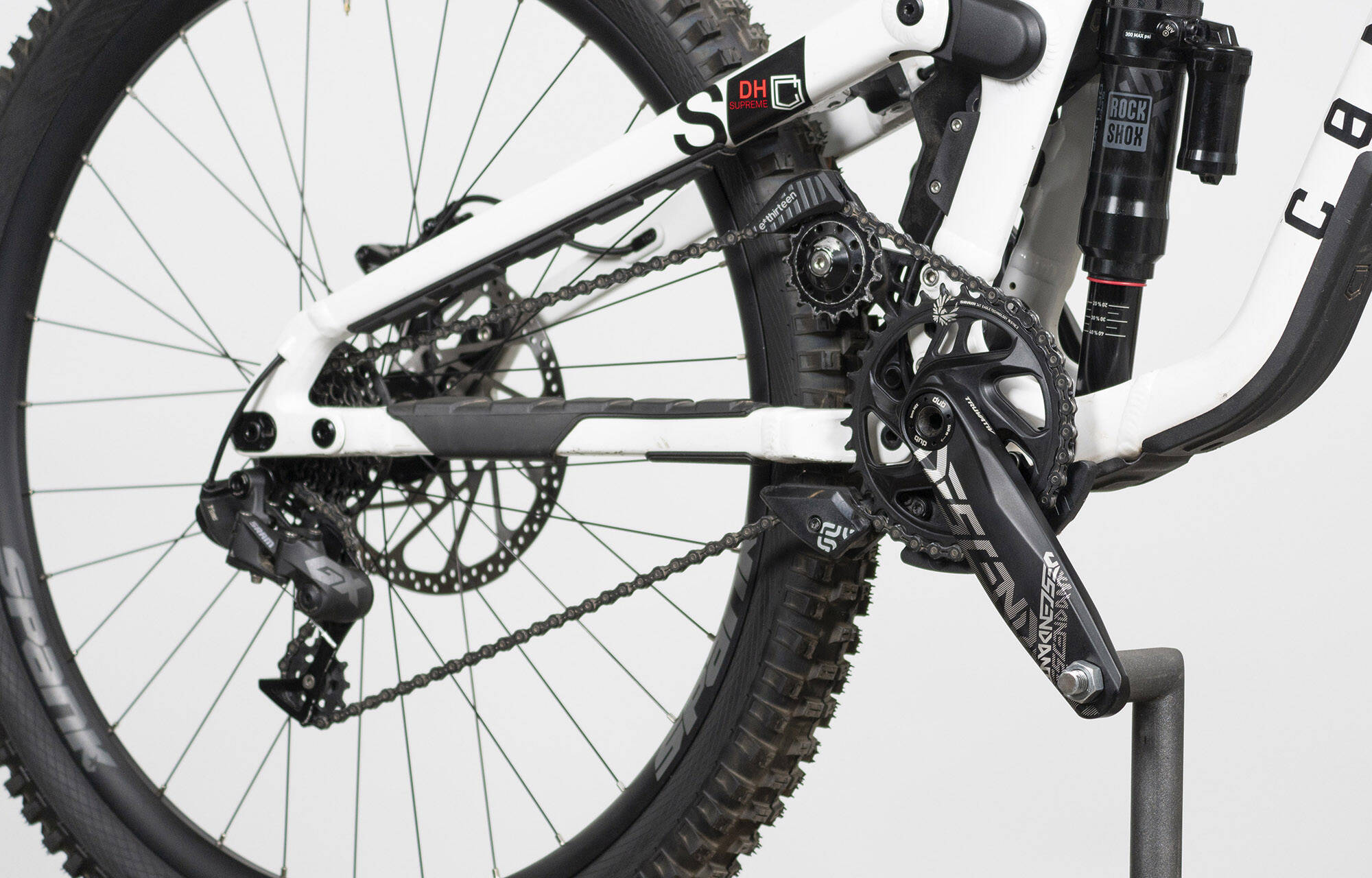 COMMENCAL SUPREME DH V5 XS PURE WHITE - XS (22173300) image large number 2