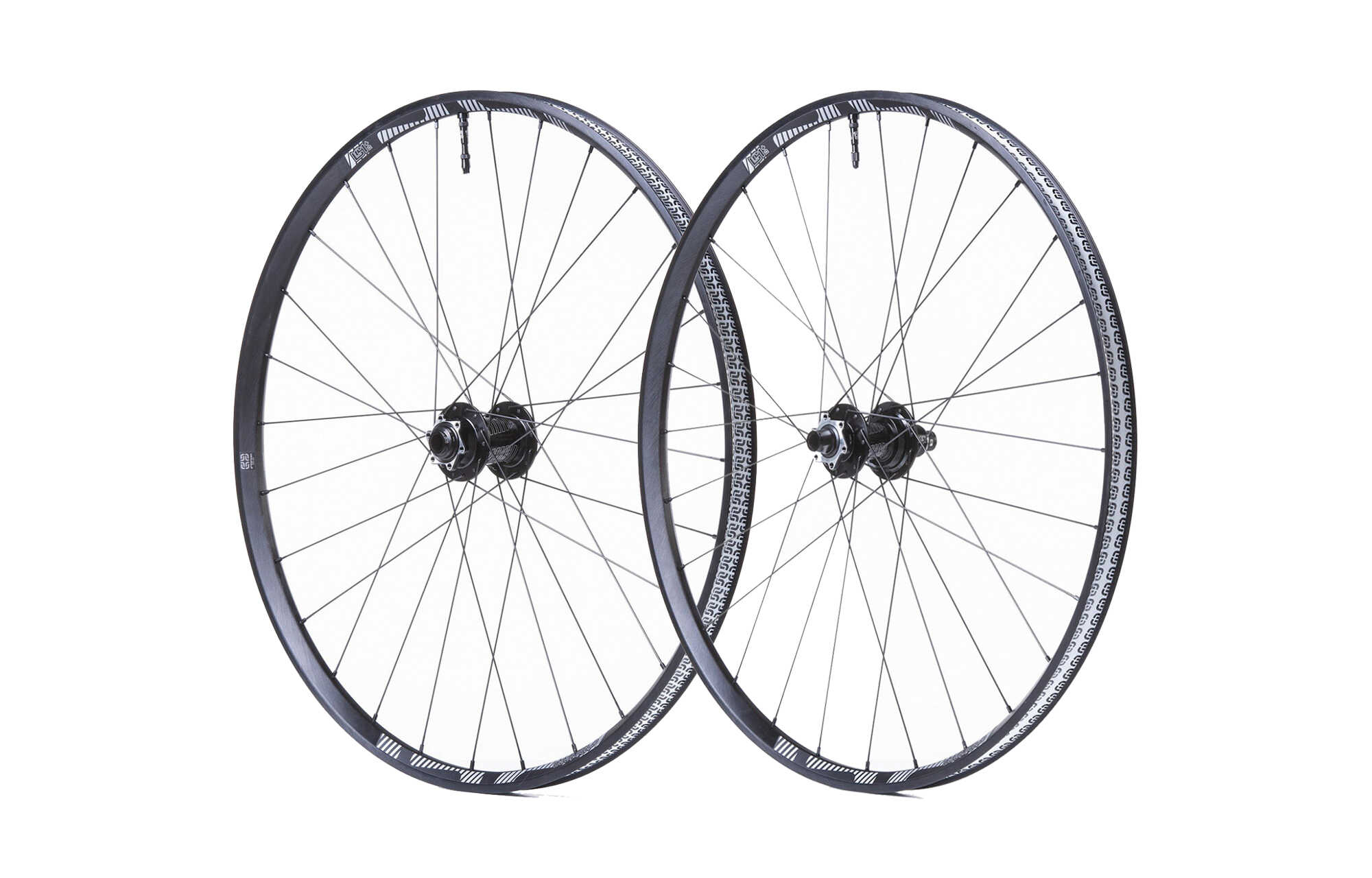 E13 LG1+ ENDURO 15 X 110 / 12 X 148 27.5" SRAM XD WHEELSET image cover number 0