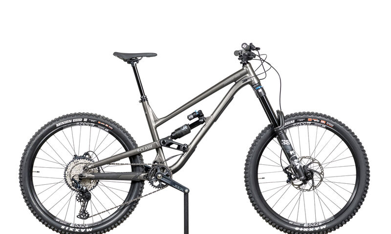 COMMENCAL CLASH ESSENTIAL DARK SLATE - L (22131303)